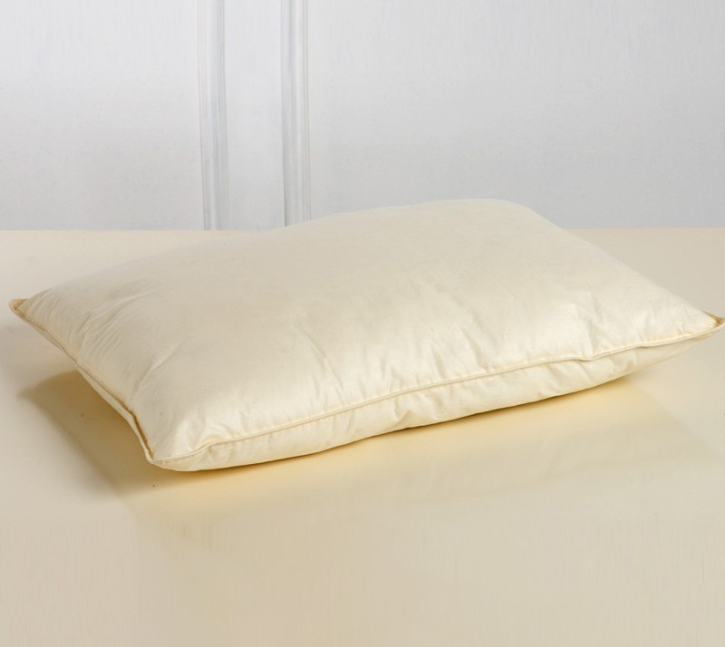 whites_pillow_kentia_PURE COTTON_5722504d6ca52